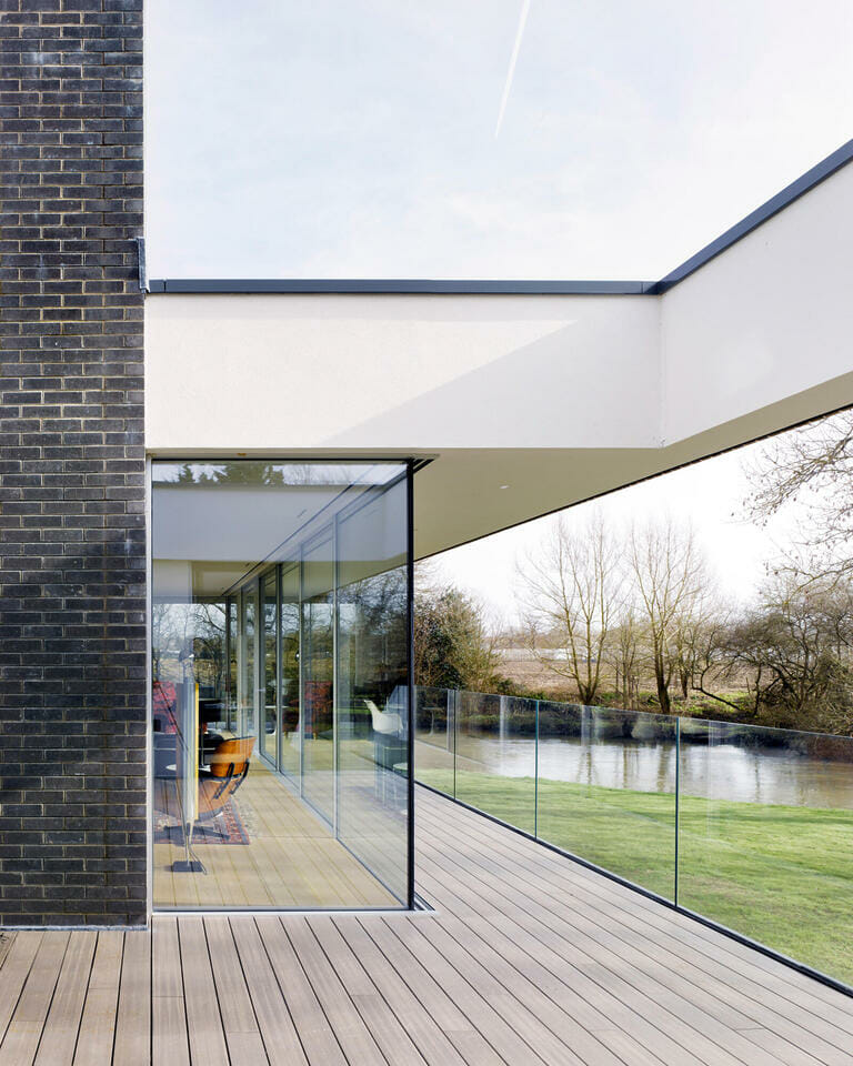Contemporary Modern House image 10