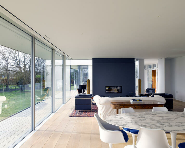 Contemporary Modern House image 18