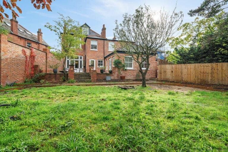 Edwardian North London Home image 18