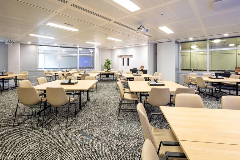 Serviced Offices in Bishopsgate image 9