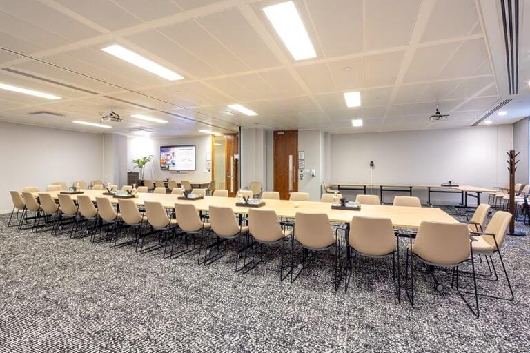 Serviced Offices in Bishopsgate image 5
