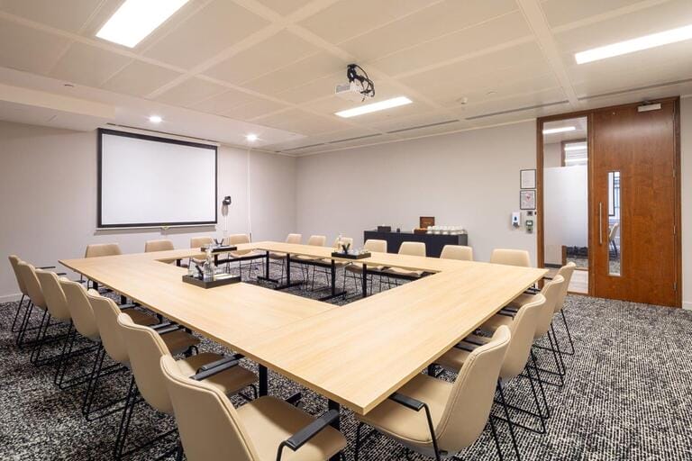 Serviced Offices in Bishopsgate image 20