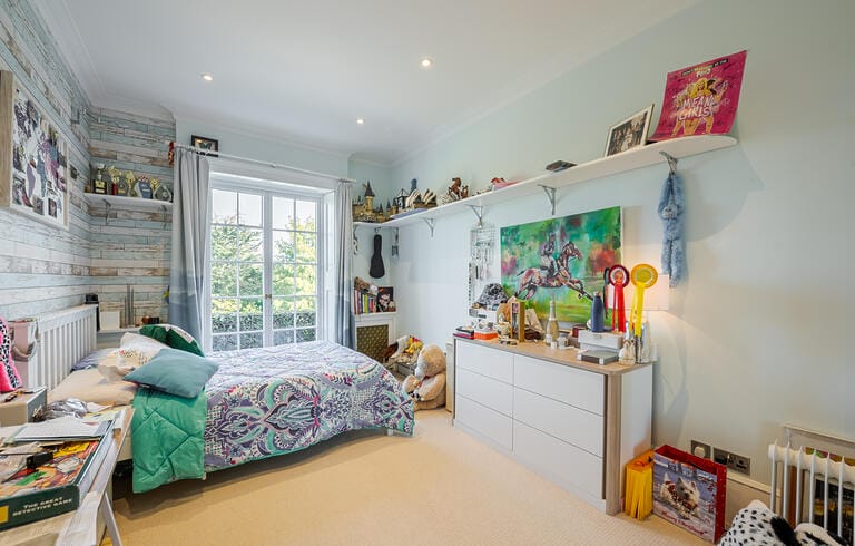 Bracknell Manor House image 40