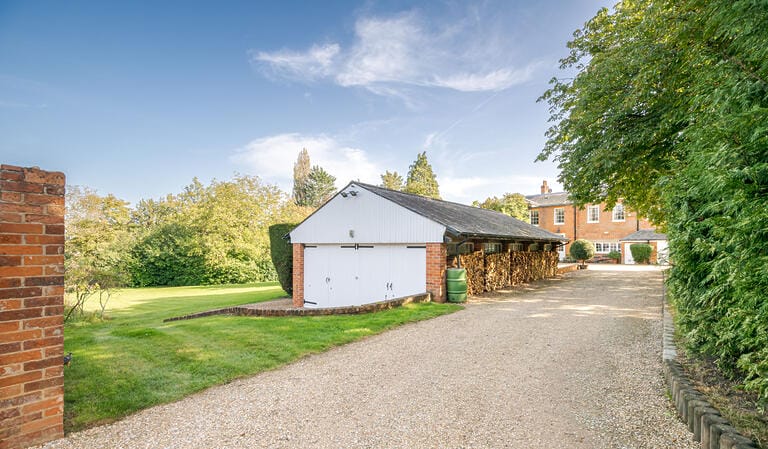 Bracknell Manor House image 61