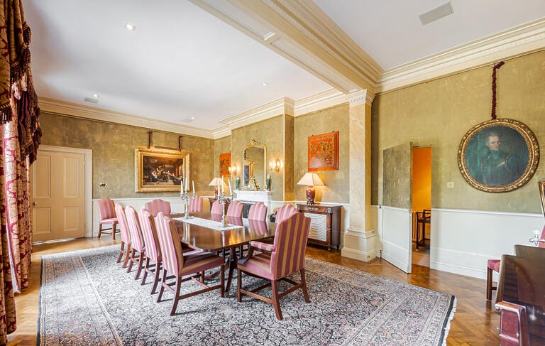 Bracknell Manor House image 12
