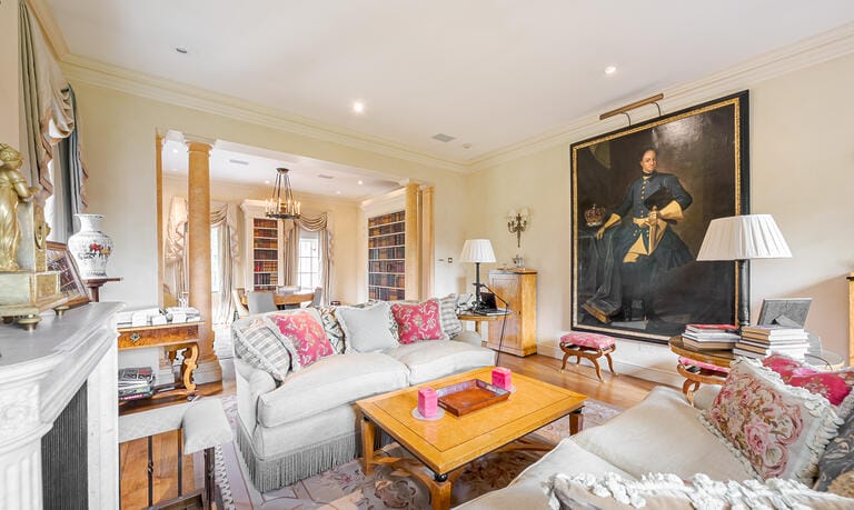 Bracknell Manor House image 16