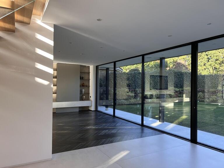 Contemporary Barnet Home image 11