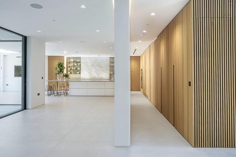 Contemporary Barnet Home image 7