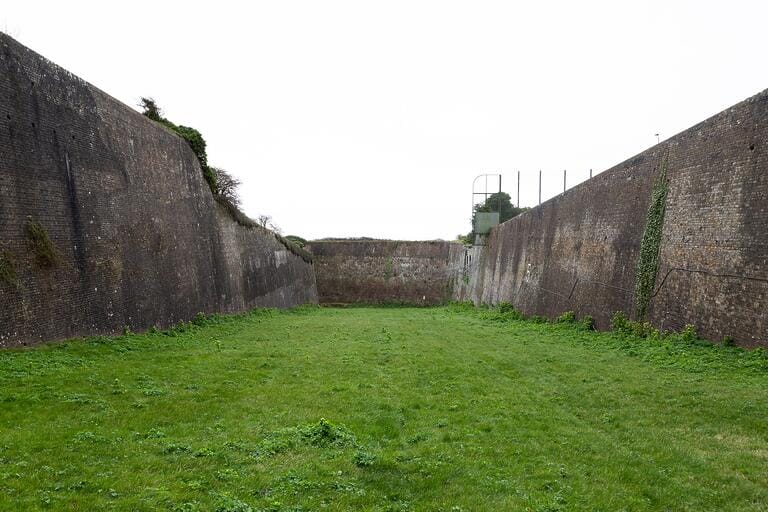 Barracks & Prison image 74