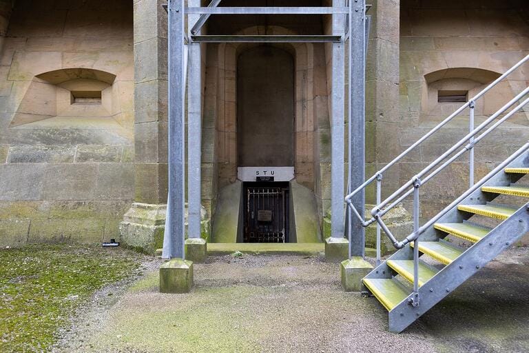 Barracks & Prison image 49