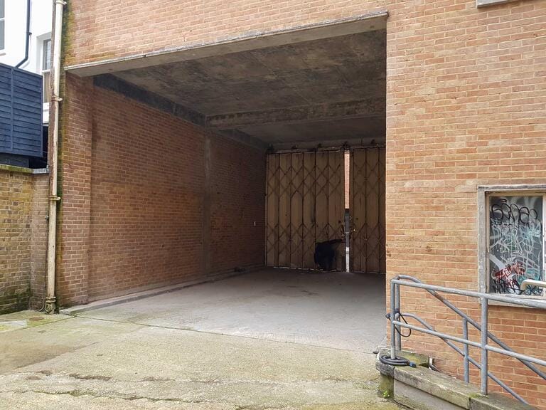 Derelict Warehouse image 14
