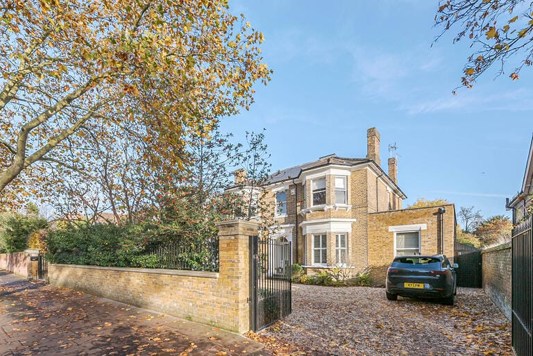 Kew House image 3