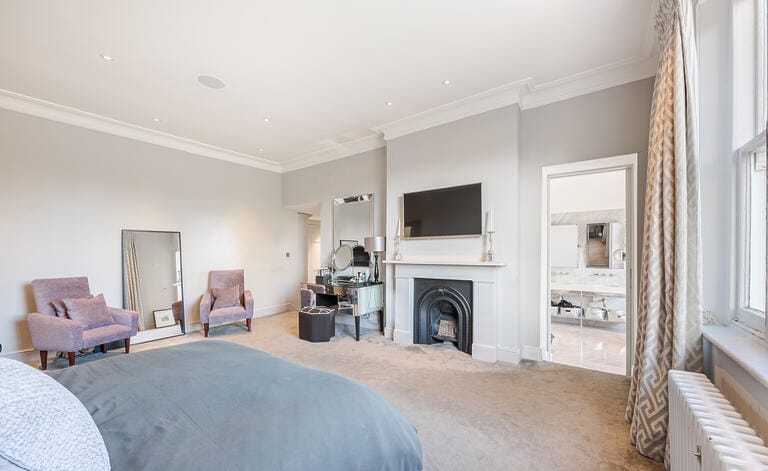 Kew House image 39