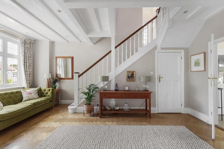 Suburban Bromley House image 18