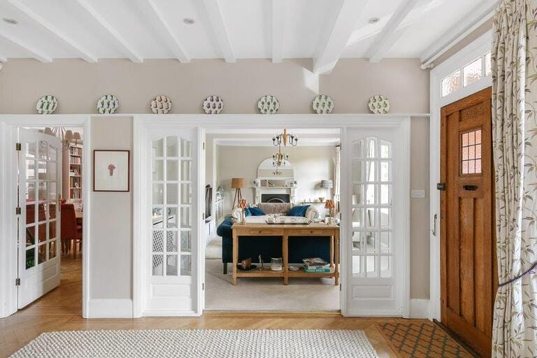 Suburban Bromley House image 4