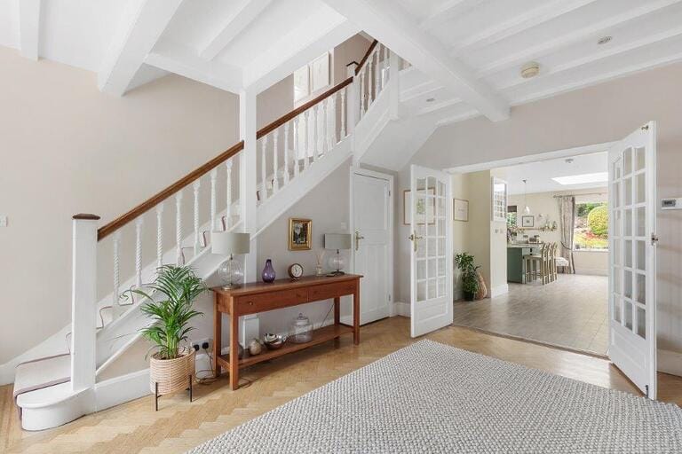 Suburban Bromley House image 10
