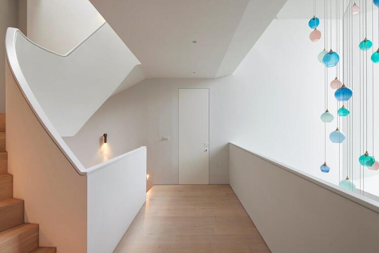 Contemporary North London Home image 13