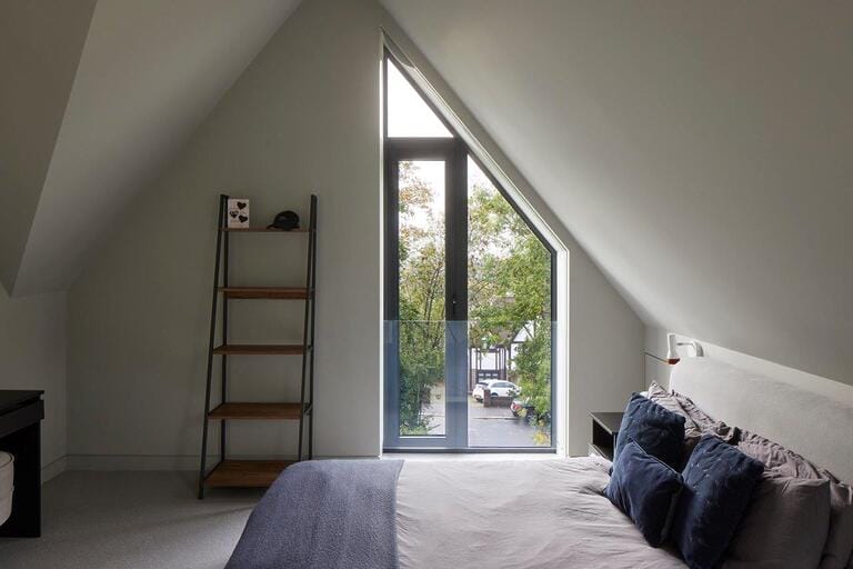 Contemporary North London Home image 34