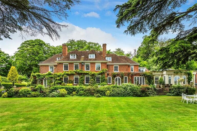 Manor House image 2