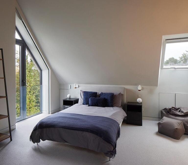 Contemporary North London Home image 33