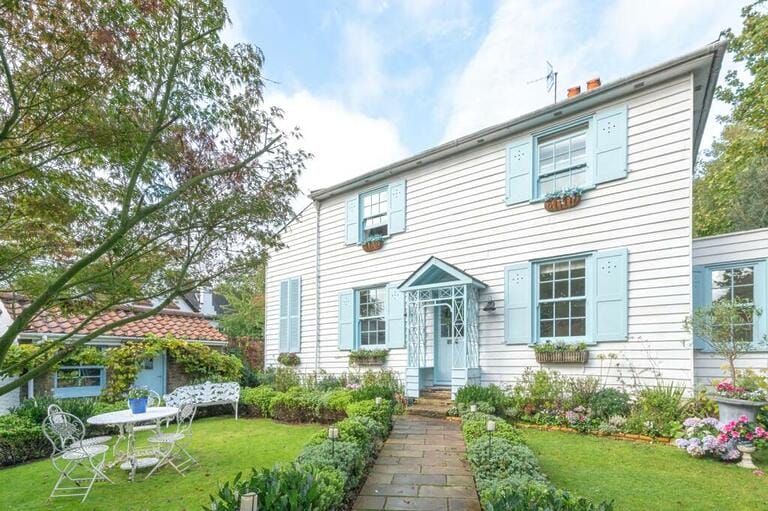 New England Cottage image 1