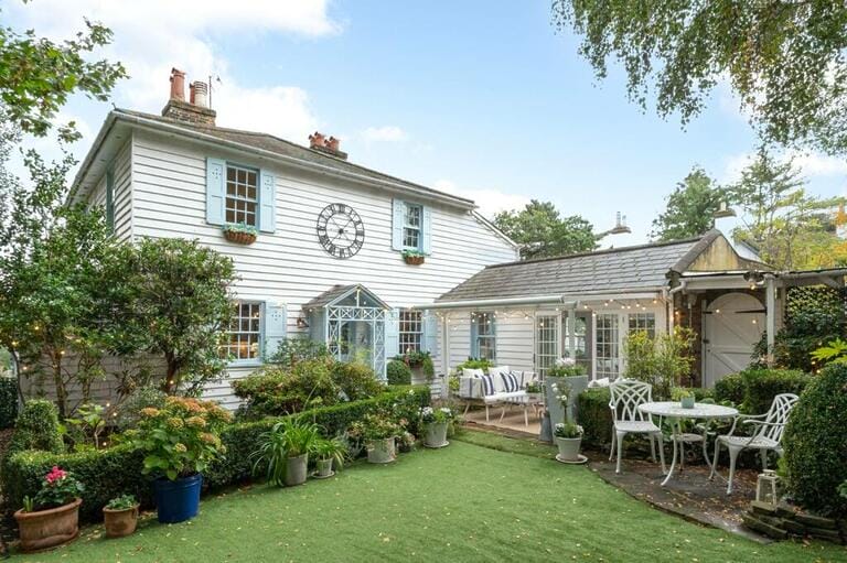 New England Cottage image 2