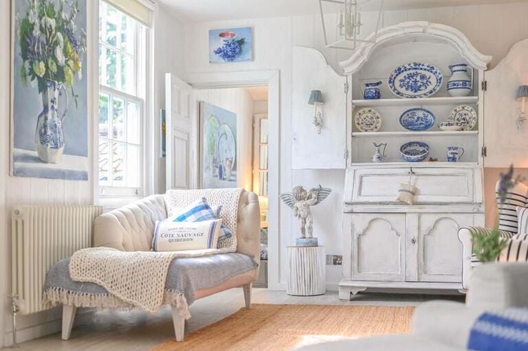 New England Cottage image 35