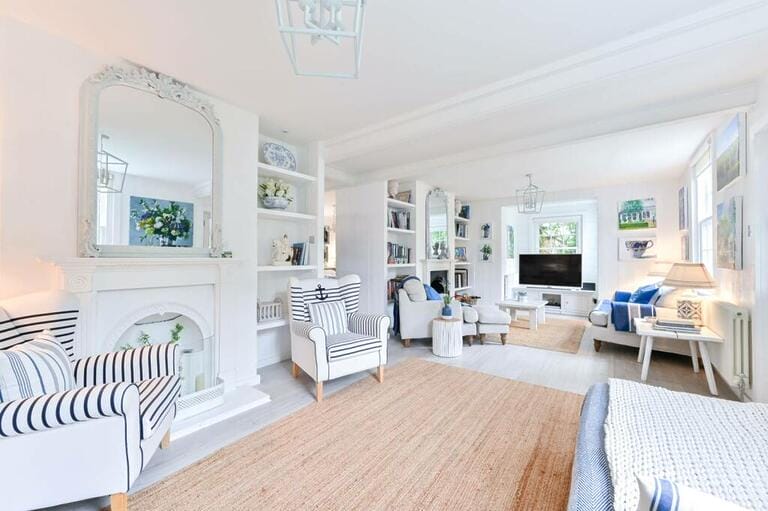 New England Cottage image 5