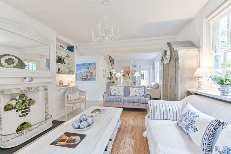 New England Cottage image 9