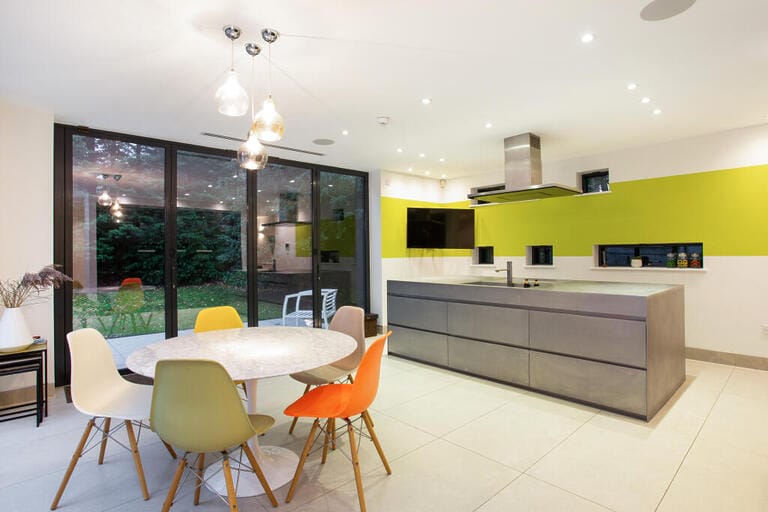 Modern Contemporary Home image 3