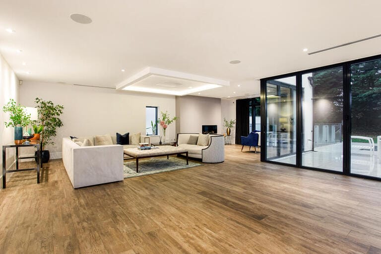 Modern Contemporary Home image 5