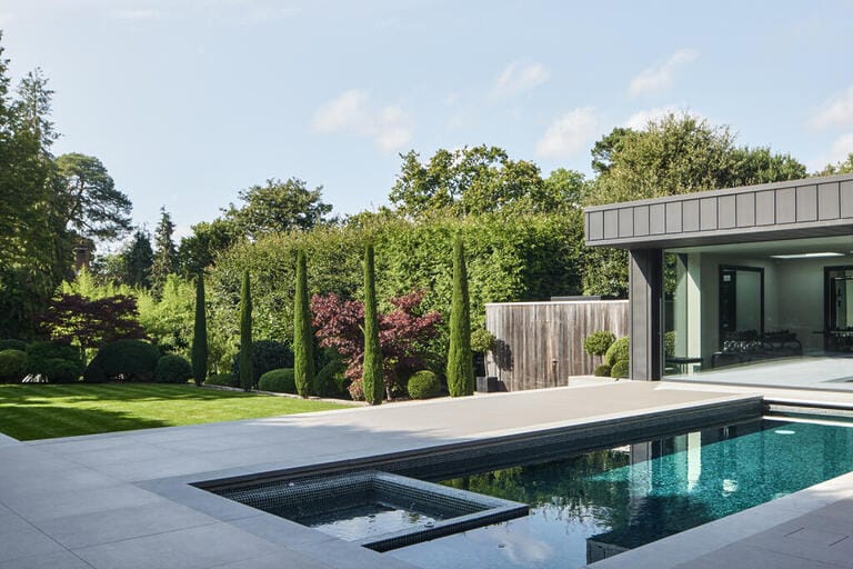 Modern Contemporary Home image 9