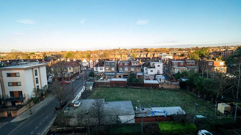 Modern Ealing Offices image 44