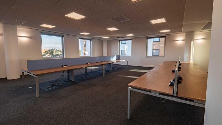 Modern Ealing Offices image 30