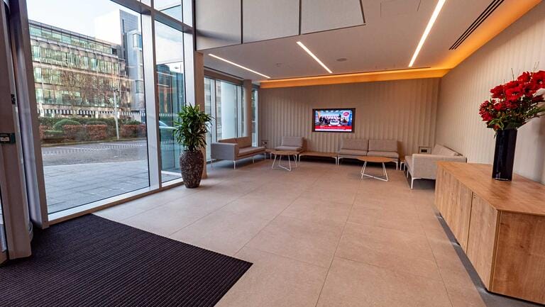 Modern Ealing Offices image 33