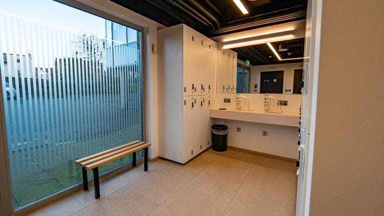 Modern Ealing Offices image 35