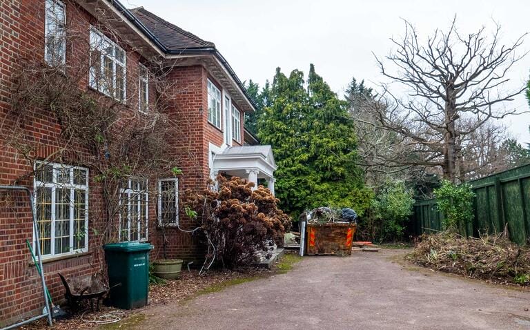 Abandoned Manor image 23