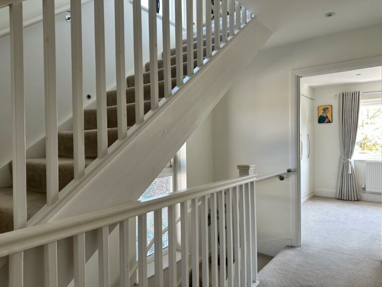 Large Modern Town House in Barnet image 15