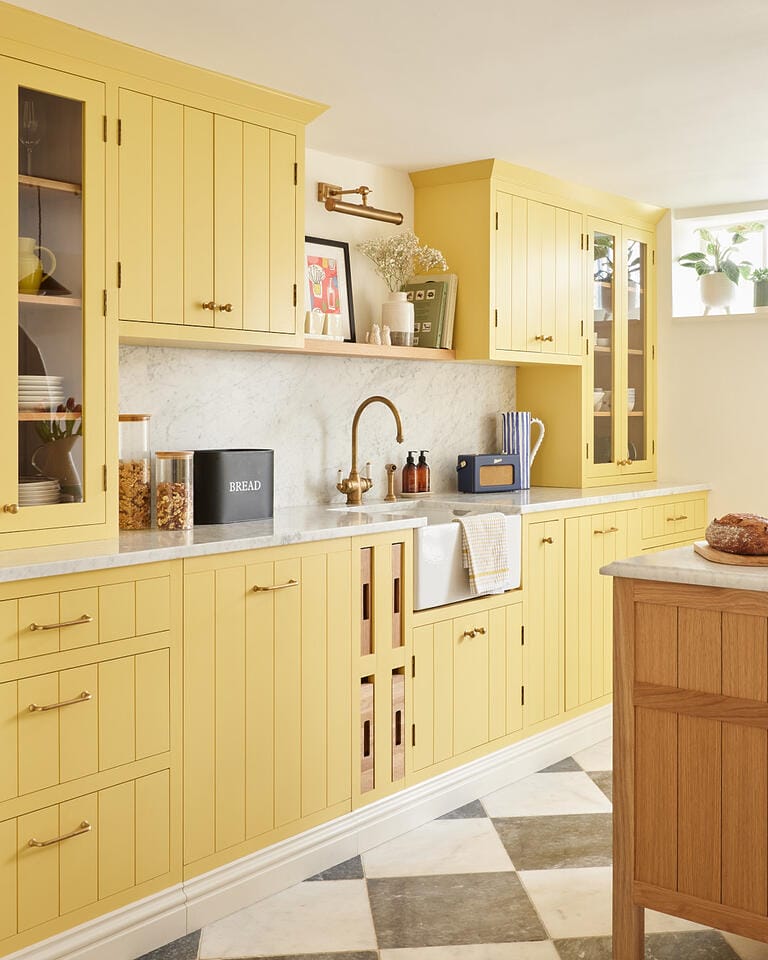 Bright and Colourful Grade II Listed Property image 6