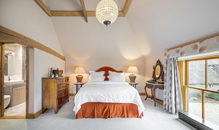 Charming Country House with Converted Barn and Swimming Pool image 29