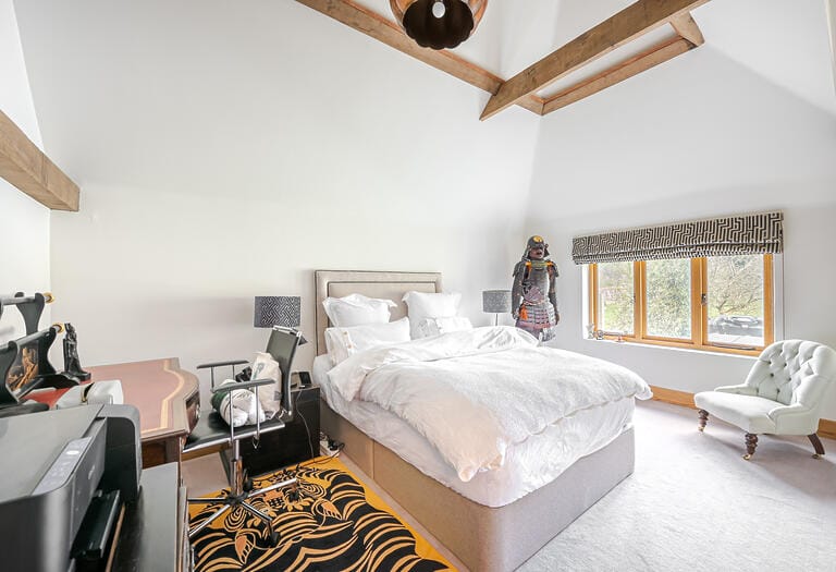 Charming Country House with Converted Barn and Swimming Pool image 31