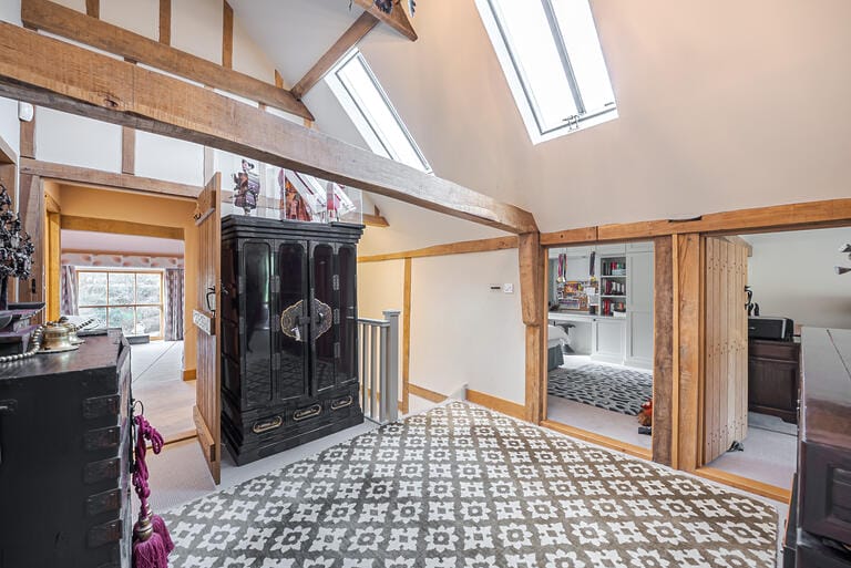 Charming Country House with Converted Barn and Swimming Pool image 24