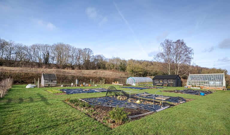 Charming Country House with Converted Barn and Swimming Pool image 63
