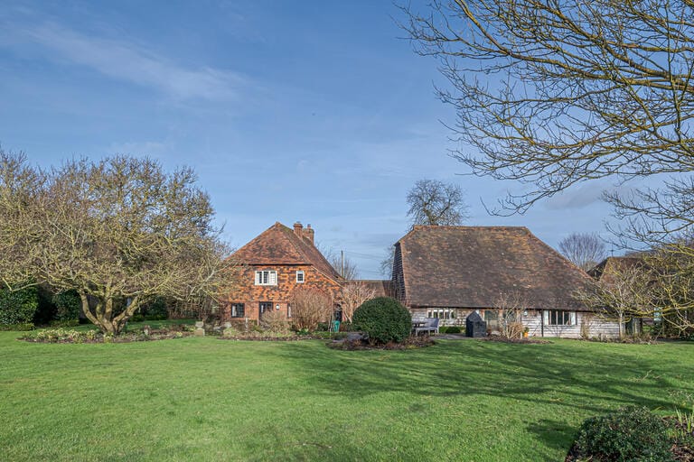 Charming Country House with Converted Barn and Swimming Pool image 53