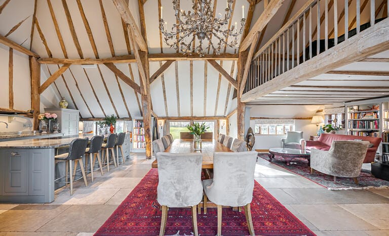 Charming Country House with Converted Barn and Swimming Pool image 9