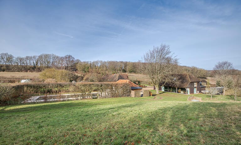 Charming Country House with Converted Barn and Swimming Pool image 69
