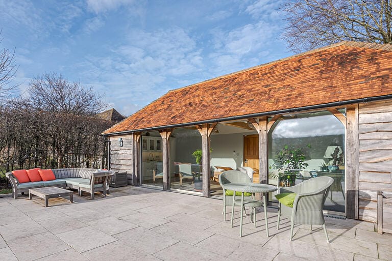Charming Country House with Converted Barn and Swimming Pool image 50