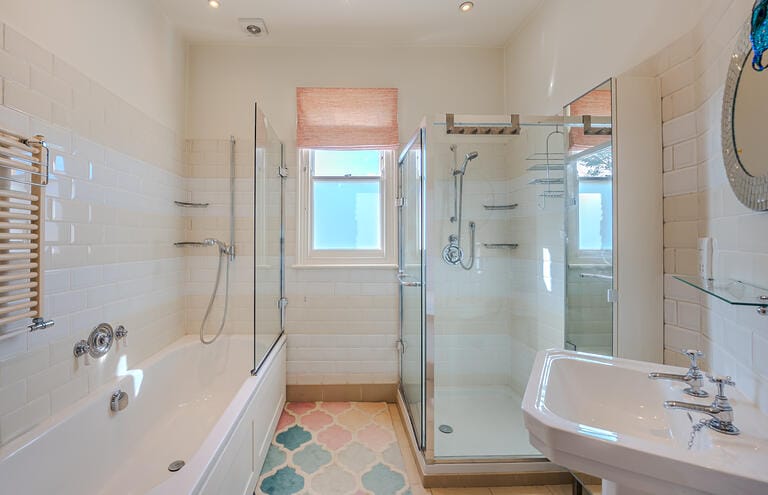 Stunning Four Storey Wandsworth House image 28