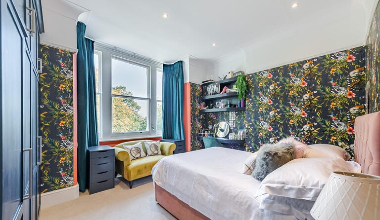 Stunning Four Storey Wandsworth House image 18