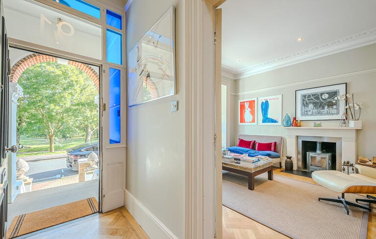 Stunning Four Storey Wandsworth House image 3